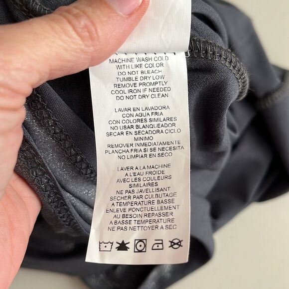 Tianna B. Metallic Shimmer Foil Asymmetrical Cocktail Dress Size Small NWT - Picture 10 of 13